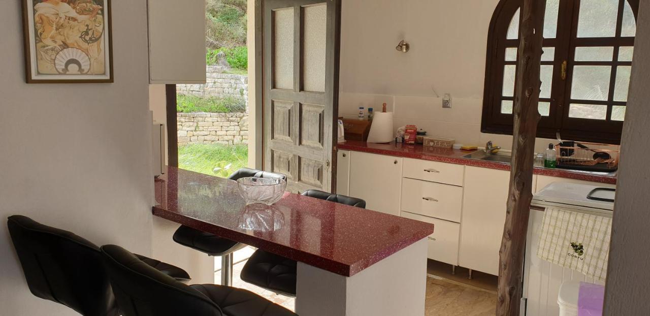Angela Apartments Pool Gardens And Sea Views Agios Stefanos Avliotes  Ngoại thất bức ảnh