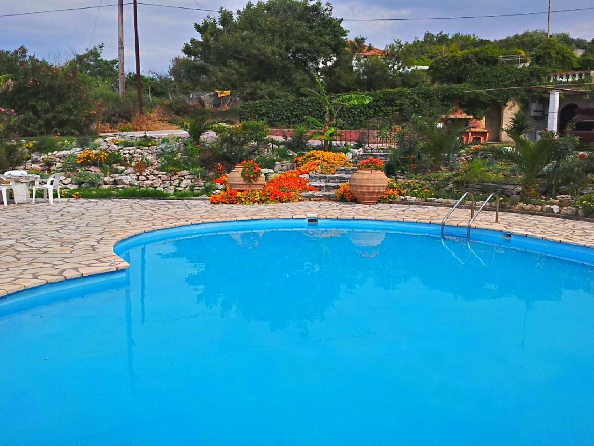 Angela Apartments Pool Gardens And Sea Views Agios Stefanos Avliotes  Ngoại thất bức ảnh